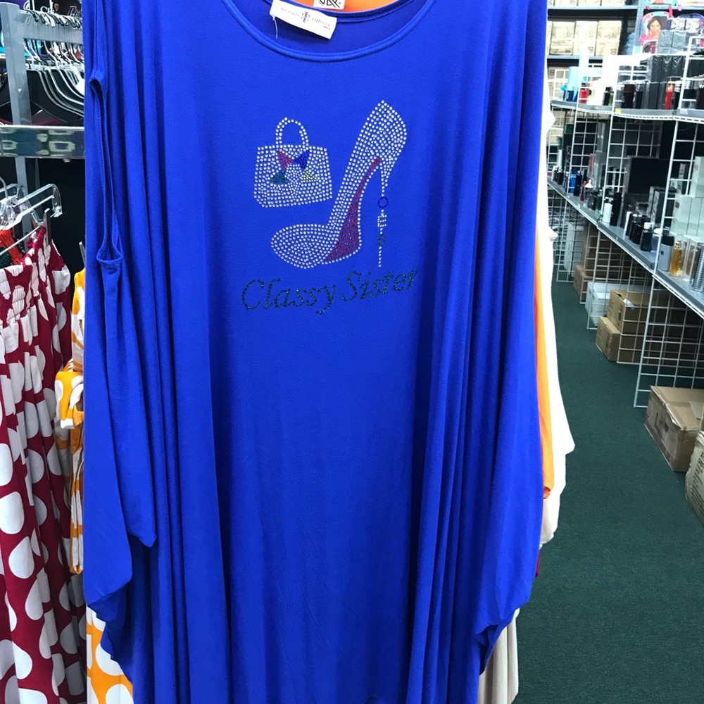 Gorgeous 💎 Diamond Decal Design Oversized Top